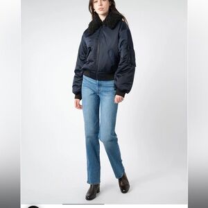 Levi’s Ribcage Straight, Brand new tags attached